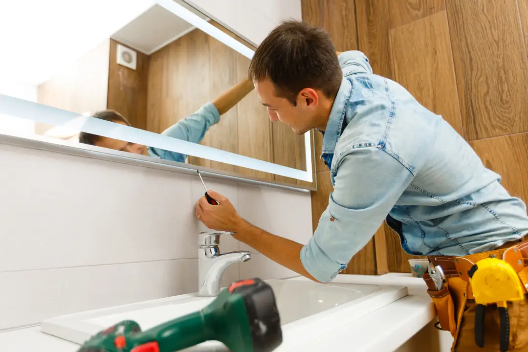 The Role Of Mirror Replacement In Home Renovation Projects Antioch, TN